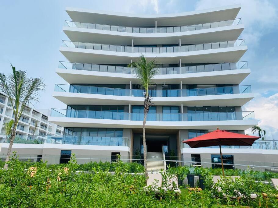 Apartment Fantastic Loft/beachfront+pools