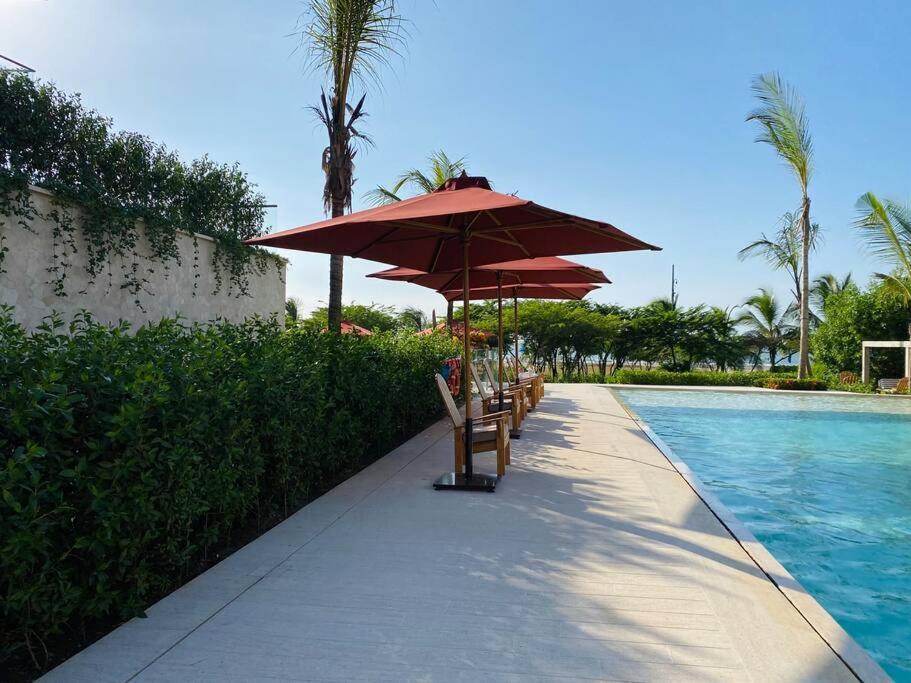Fantastic Loft/beachfront+pools Apartment