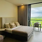 Fantastic Loft/Beachfront+Pools