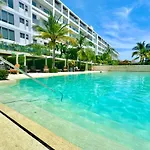 Fantastic Loft/Beachfront+Pools