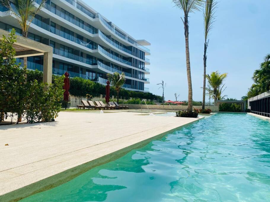Fantastic Loft/beachfront+pools *